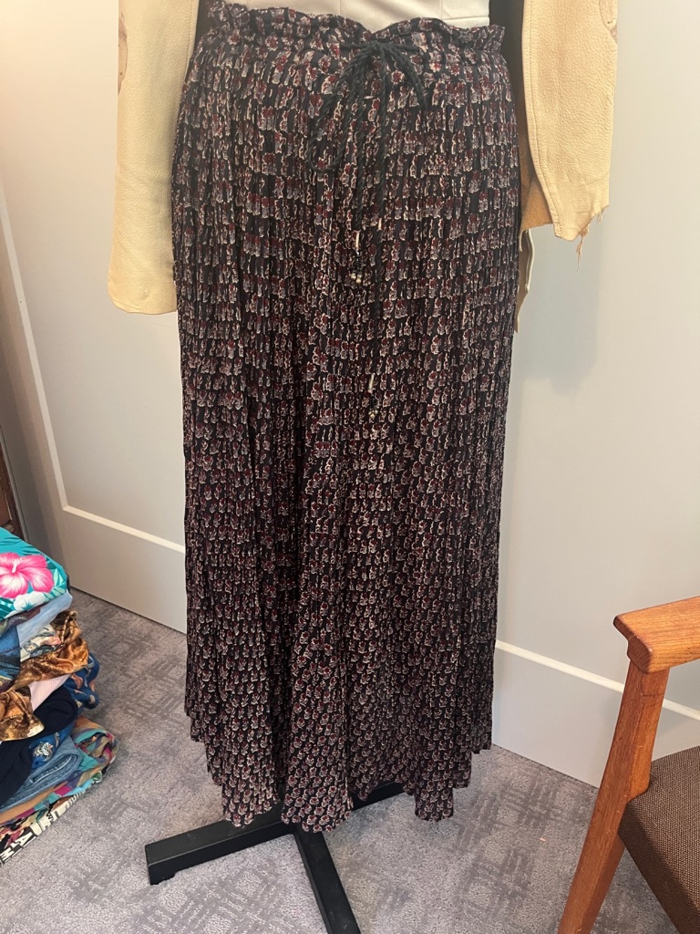 Vintage 90’s Floral Broomstick Pleated Maxi Skirt